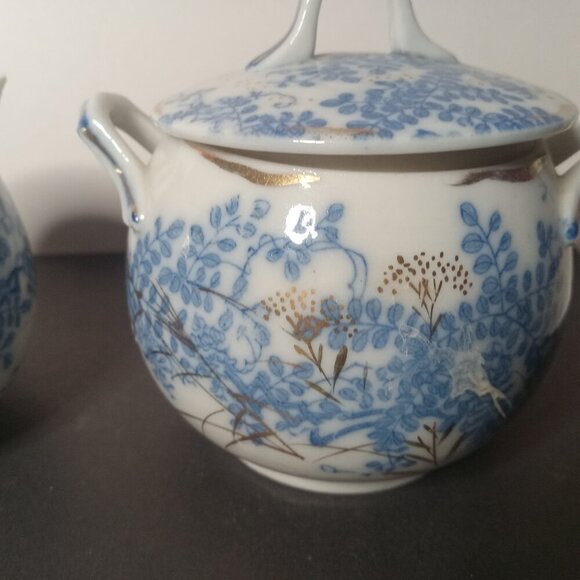Vintage Asian Porcelain Blue and white floral Sugar and Creamer Set - Picture 12 of 14